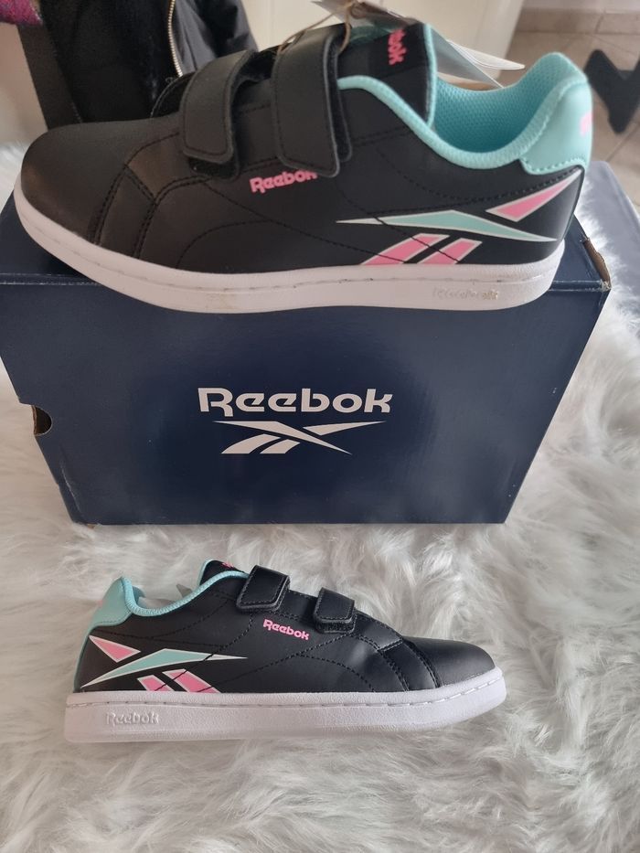 NEUVES (non portées) 🏷😍🥰🤩👍👌Superbes baskets Reebok pointure 33 fille (ferme)💜💜💜💜💜