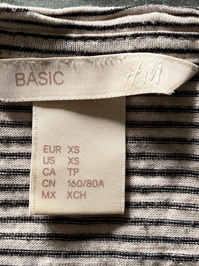 T-shirt à fines rayures H&M - photo numéro 6