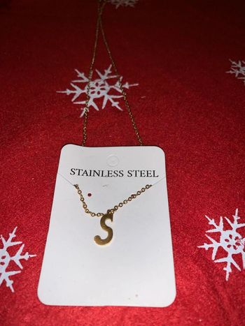 Collier initial S