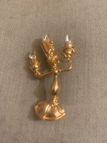 Broche lumière la belle et la bête