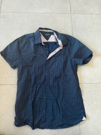 Chemise à manches courte Teddy Smith, très bon état, taille M