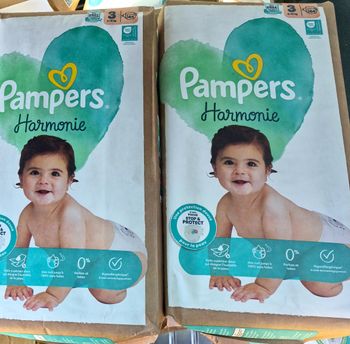Couches pampers harmonie taille 3, 2 paquets soit 88 Couches. 