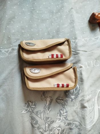 Lot de deux pochettes spirit of st louis