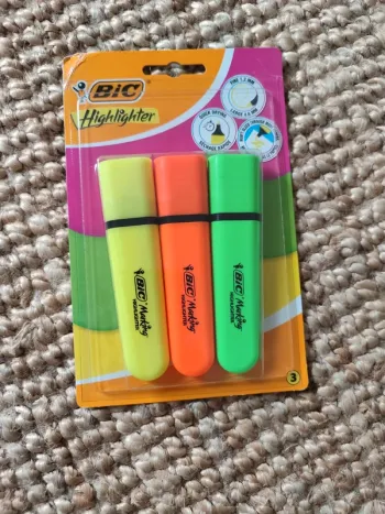 Lot de 3 surligneurs BIC