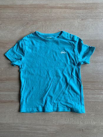 T-shirt bleu