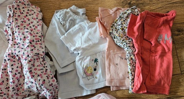 Lot vêtements fille 3 mois - photo numéro 3