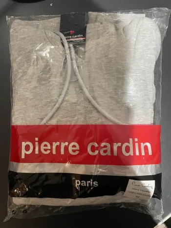 Pull à capuche Pierre Cardin