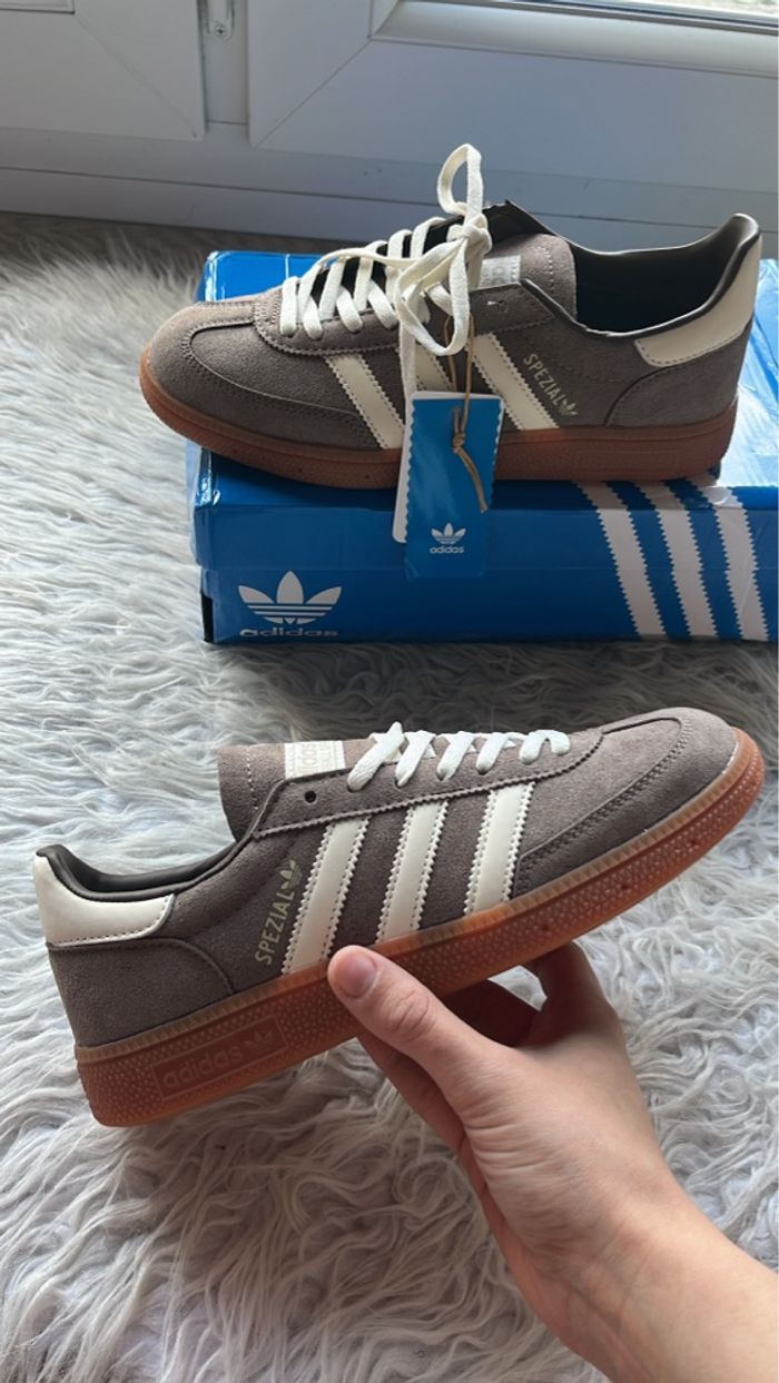 Adidas Spezial