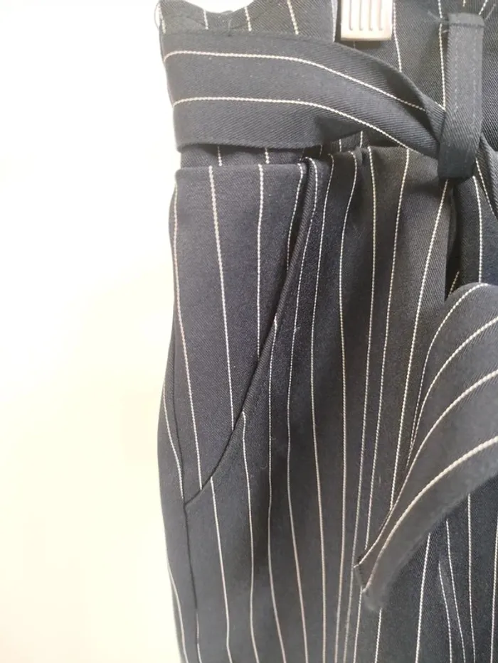 Short bleu marine - léger printemps/été taille L A563 - photo numéro 3