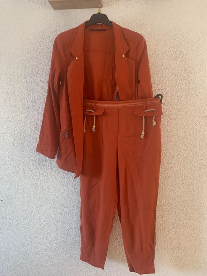 Ensemble veste / pantalon taille 40 - photo numéro 2
