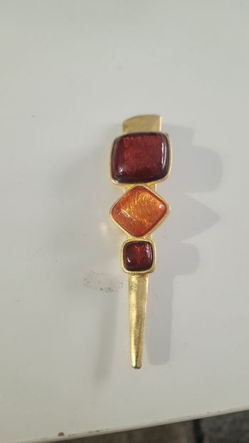 Broche femme