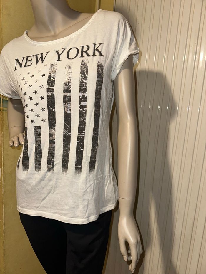 T-shirt taille S - photo numéro 3