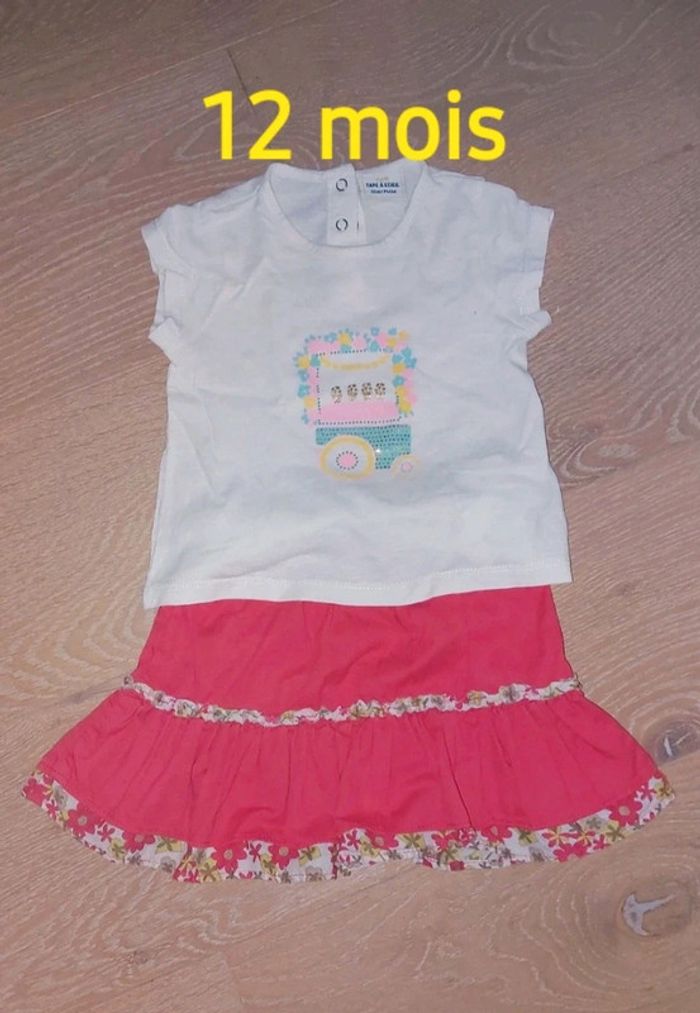 Ensemble jupe t-shirt - photo numéro 2