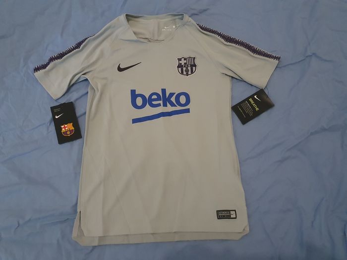 Taille M 10-12 ans 137-147