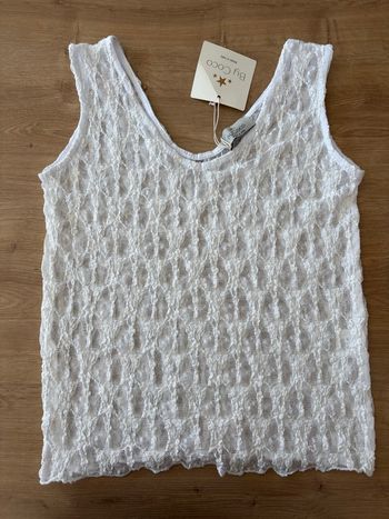 Joli débardeur dentelle blanc élastique 