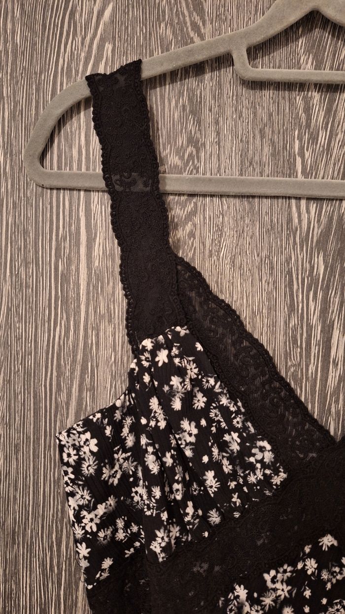 Robe longue imprimé fleuri et dentelle noir et blanc - photo numéro 3