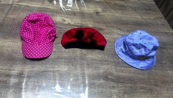 Lot chapeau casquette béret bébé