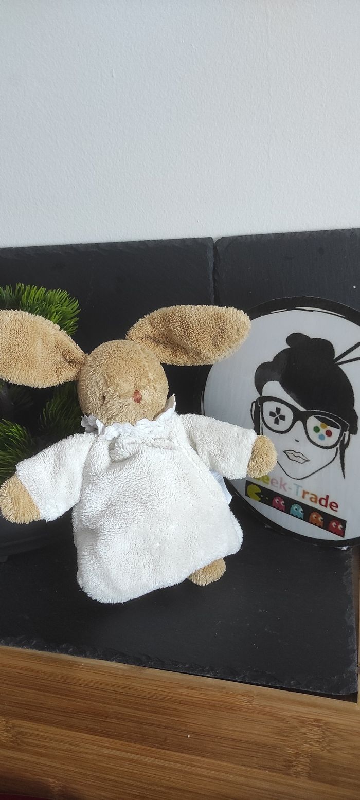 Doudou lapin Trousselier nid d'ange blanc marron triangle colerette grelot hochet ancien