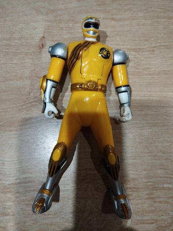 Power rangers jaune bandai 2001