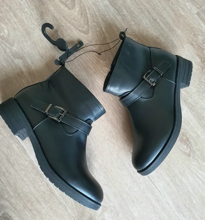 Bottines noires taille 38 neuves - photo numéro 8