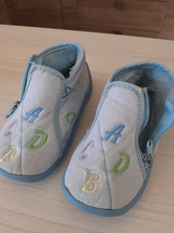 Chaussons bébé 22