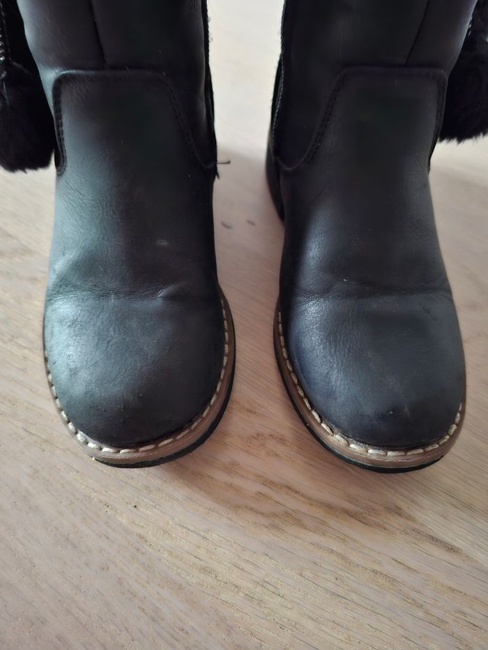 Bottines avec pompons - photo numéro 2