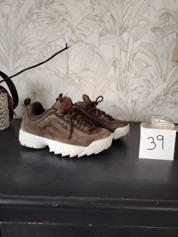 basket fila taille 39
