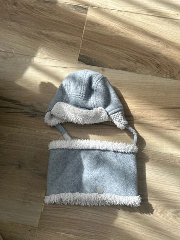 Ensemble bonnet et Tour de cou molletonné