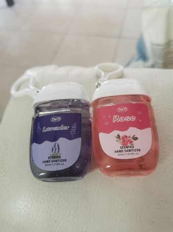 Lot de 2 porte clés gel hydroalcoolique neufs