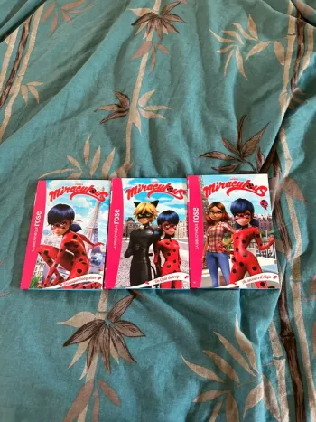 Lot livres miraculous tome 1 / tome 2 / tome 3 bibliothèque rose