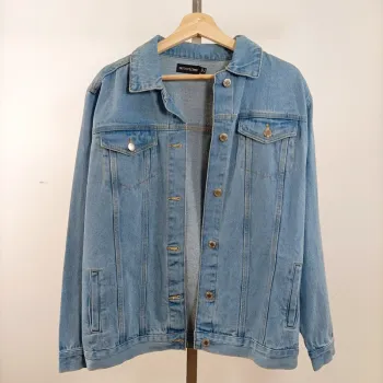 Veste en jean oversize PrettyLittleThing – taille 34 A773
