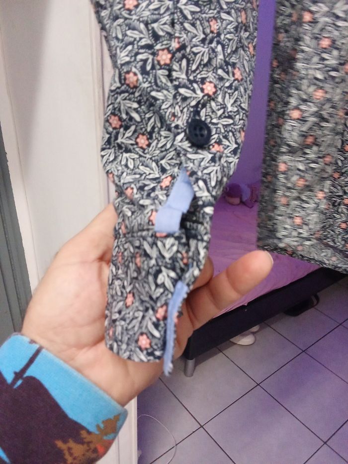 Chemise à manches longues. De marque. Le temps de cerise taille.L - photo numéro 7