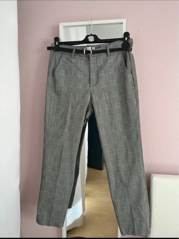 Pantalon neuf avec ceinture