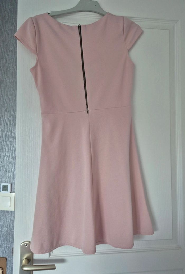 Magnifique robe patineuse rose pale 36-38 - photo numéro 4