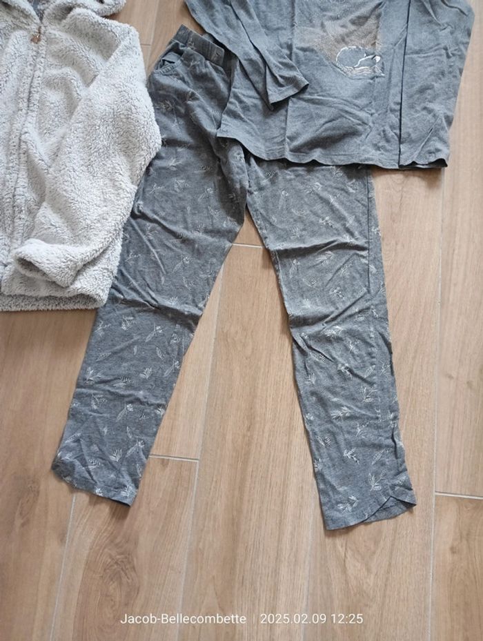 Ensemble pyjama et veste pilou - photo numéro 2