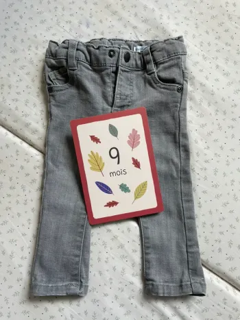 Jean gris Vertbaudet 9 mois