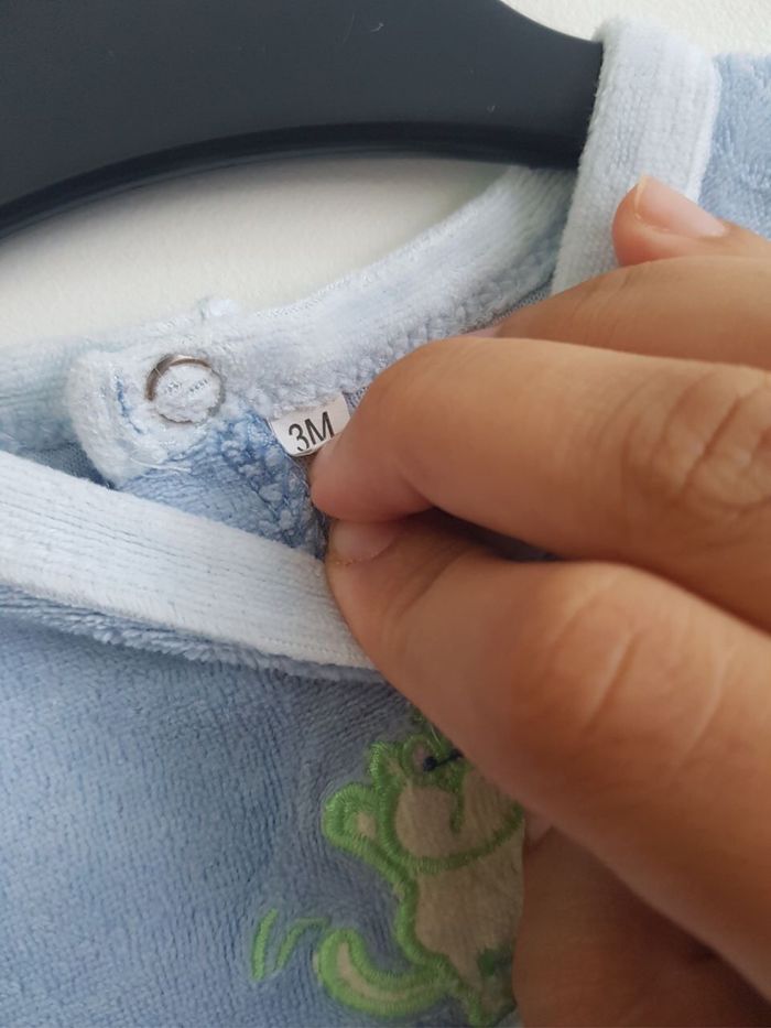 Pyjama en velours taille 3 mois - photo numéro 3