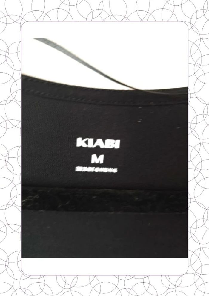 Haut avec manche en dentelle - photo numéro 7