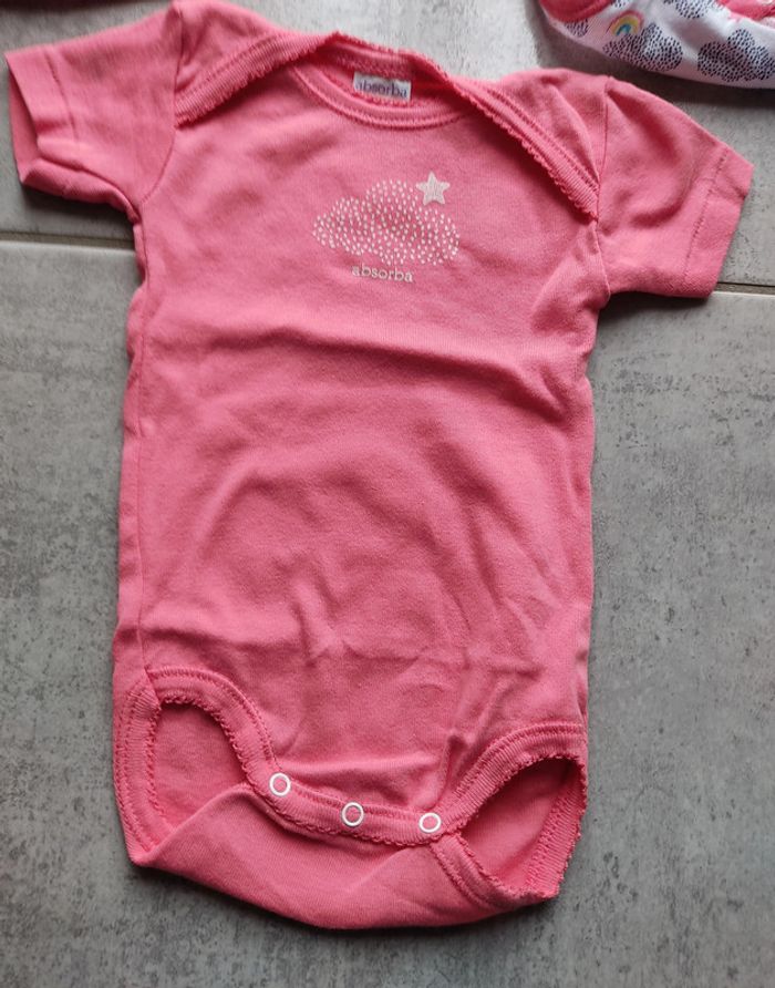 Lot de 3 bodys manches courtes 6 mois absorba - photo numéro 3