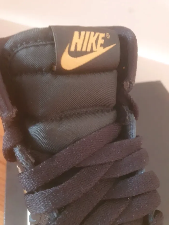Nike Jordan 1 Retro "gold metallic"(28 et 28.5) - photo numéro 6
