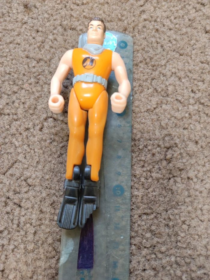 action man figurine articulée