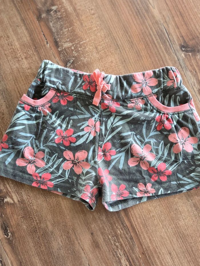 Short fleuri 6 ans