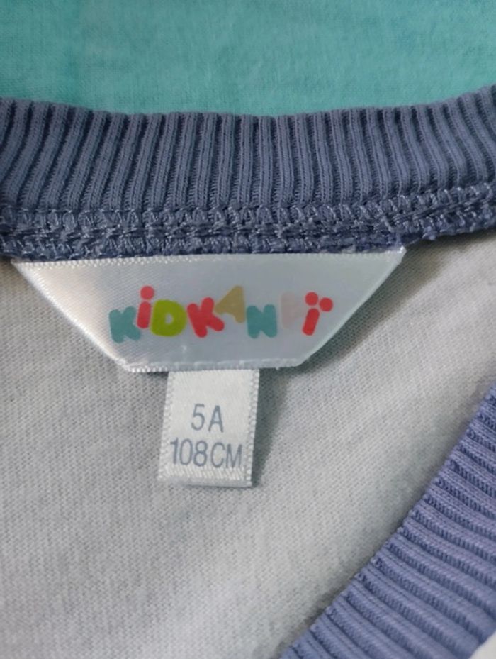 T-shirt manches longues 5ans - photo numéro 3