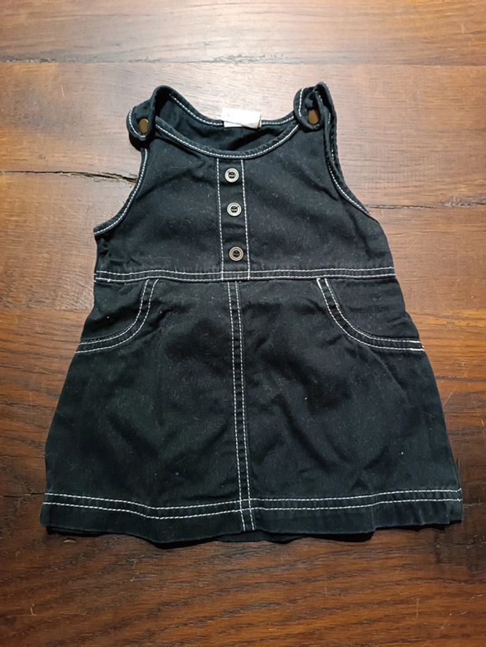 Robe noire