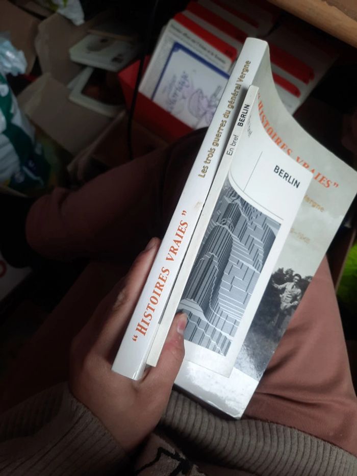 Livre anovi et en bref lot p b - photo numéro 2