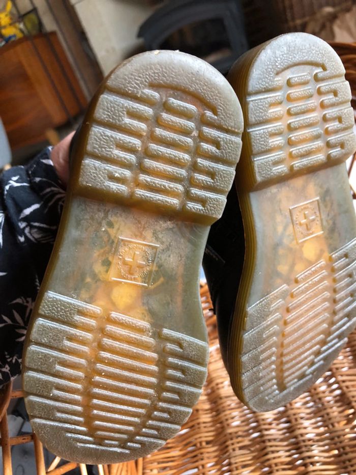 Dr Martens noire 27 - photo numéro 4