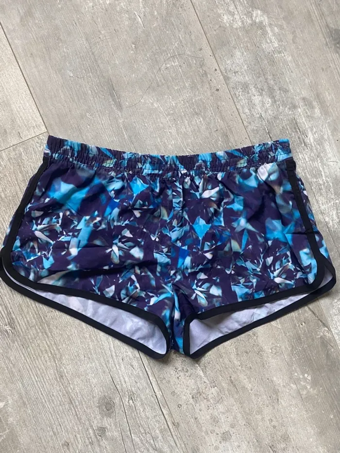 Short K by kookai