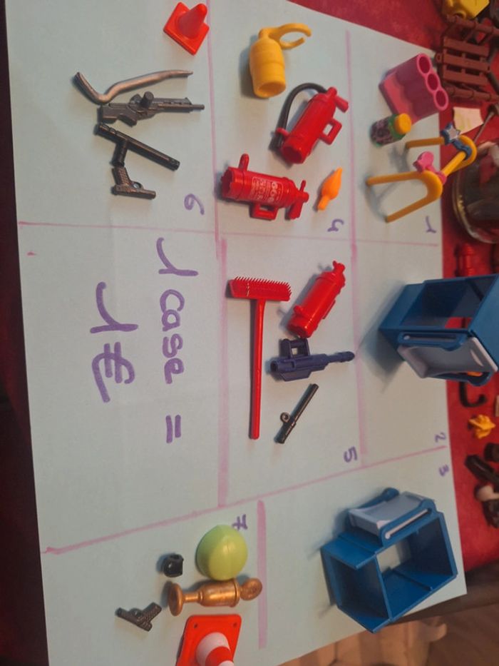 Lot playmobil accessoires - photo numéro 3