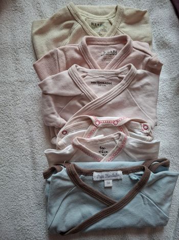 Lot de 5 bodies 1 mois