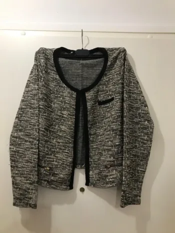 Gilet blazer demie saison manches longues avec petit crochet noir argenté taille L